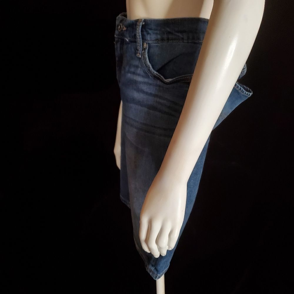 Lucky Brand The Bermuda Jean Shorts (6/28) - Picture 4 of 6